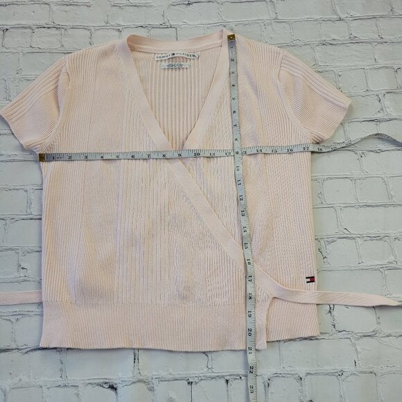 Tommy Hilfiger Woman’s Light pink wrap short sleeve knit top size S - Picture 2 of 11